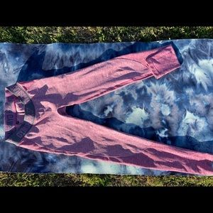 Gymshark compression workout leggings.